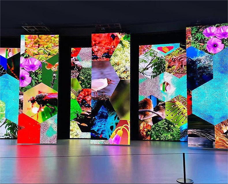 LED Display Screen Selection: How to Choose Refresh Rate and Brightness？