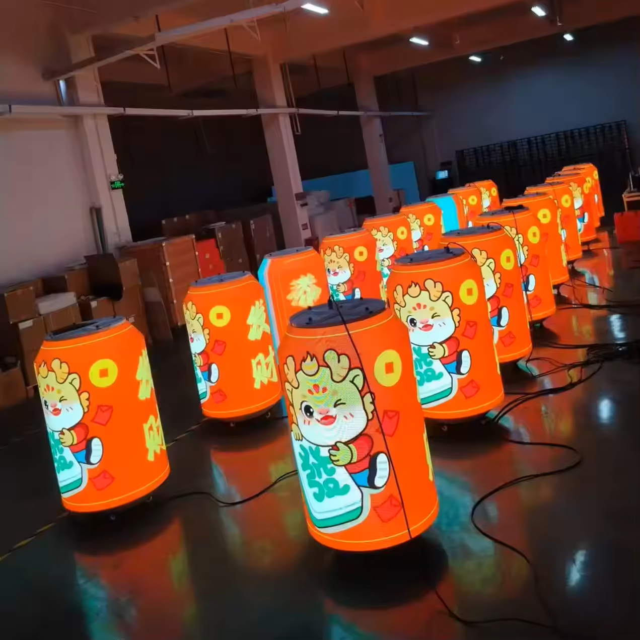  Creative Cans Led Display Screen bottle shape LED display