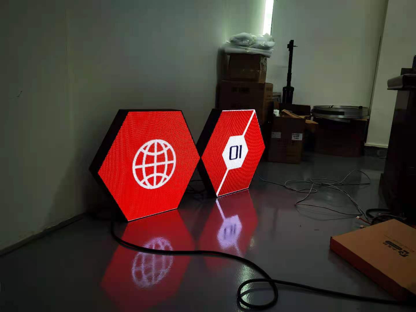 Indoor P3.2 Hexagonal LED Display Screen