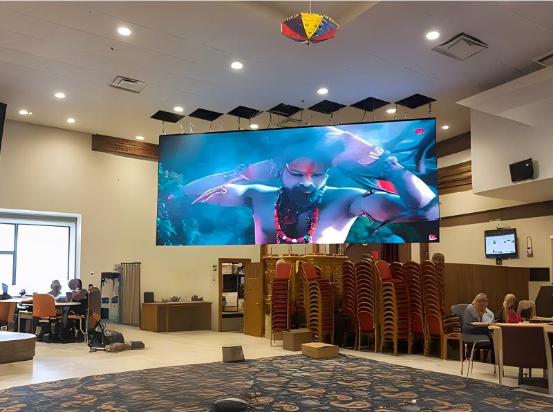 Indoor P1.95 Ultra-Thin LED Advertising Display Full Color Double sided LED display