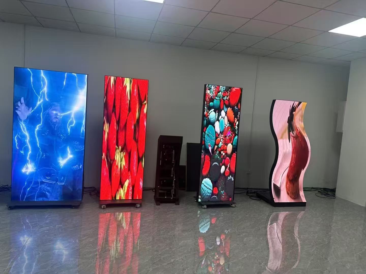 Poster LED Display: A multifunctional LED display that meets the dynamic needs of advertising LED display