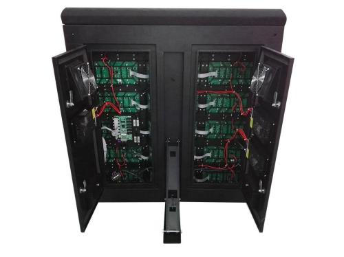 Stadium perimeter LED screen-10-HSCXLED.jpg